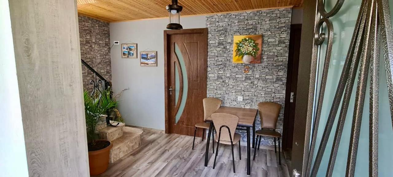 Kazbegi Inn Stepantsminda Exterior foto